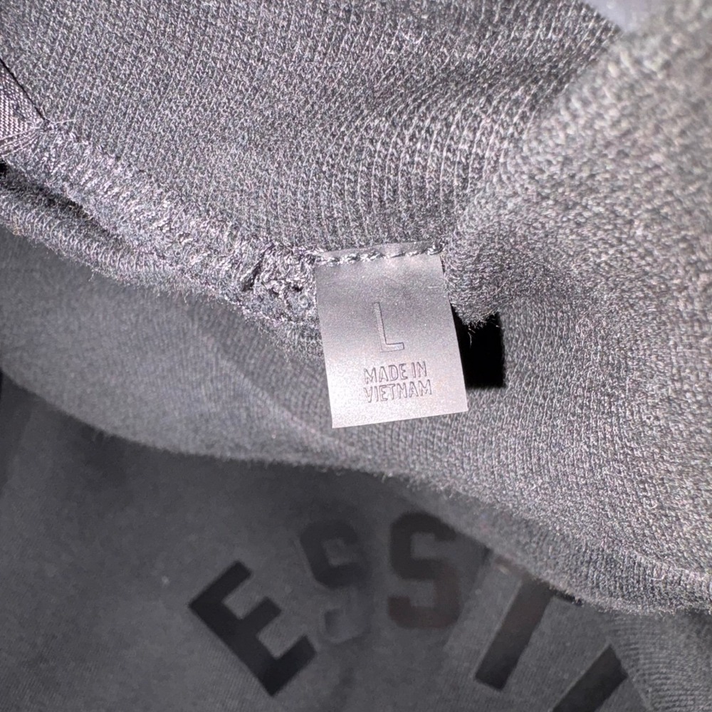 Fear of God Essentials Mock Neck Sweatshirt Black Logo Mens Large L FOG - Picture 6 of 6